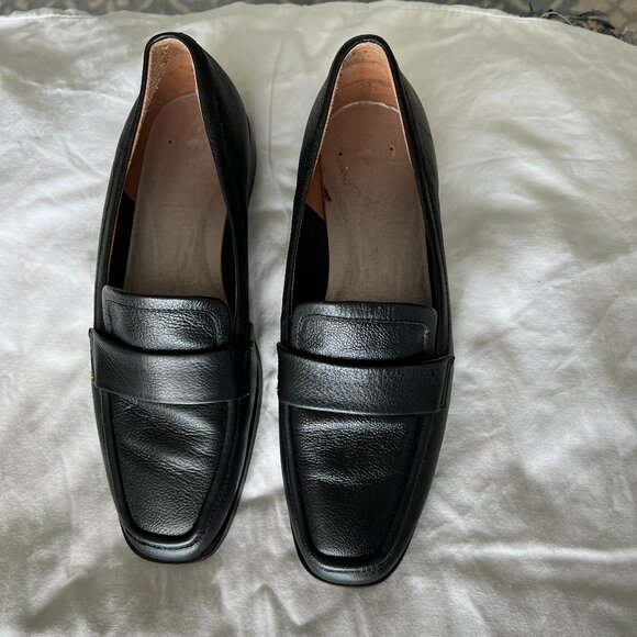 Vionic Black Loafer size 9 - Picture 1 of 5
